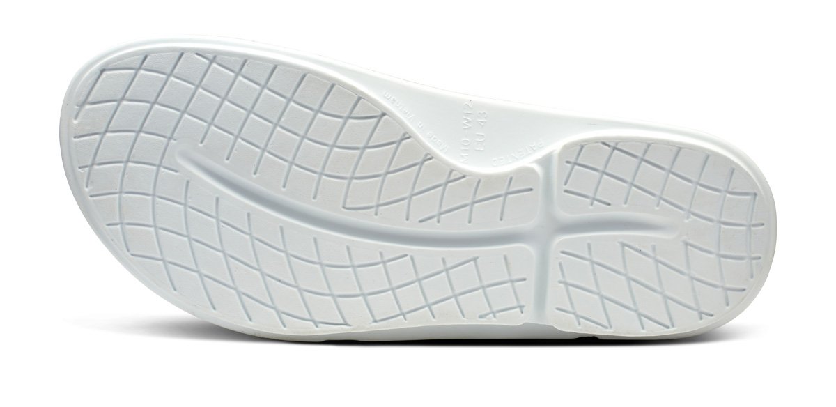 OOfos Women's OOahh Sport Flex Sandal - White