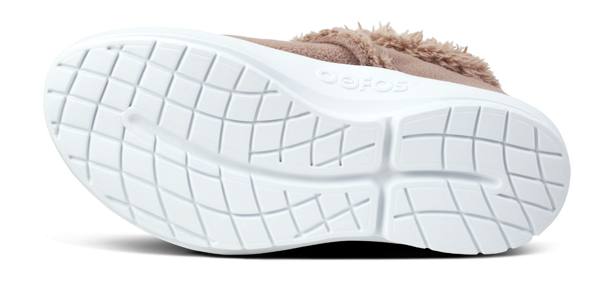 OOfos Women's OOcoozie Low Shoe - Chocolate