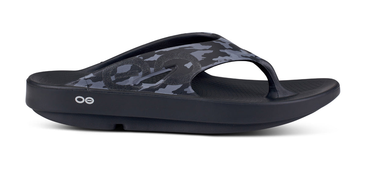 OOfos Men's OOriginal Sport Sandal - Black Camo