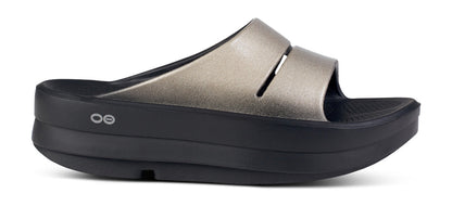OOfos Women's OOmega OOahh Luxe Sandal - Latte
