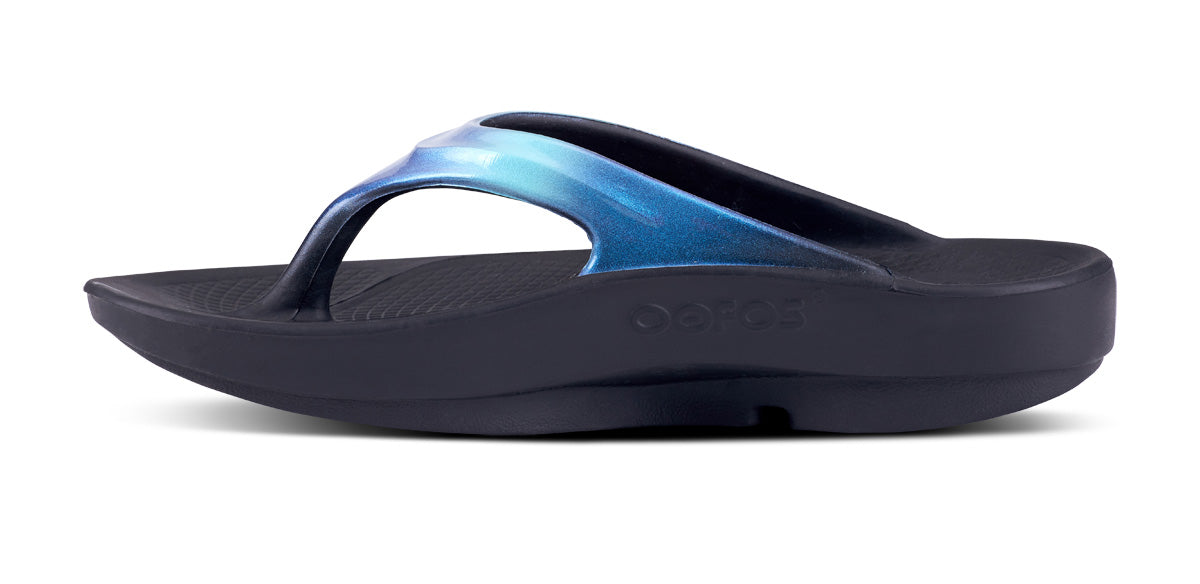OOfos Women's OOlala Luxe Sandal - Atlantis