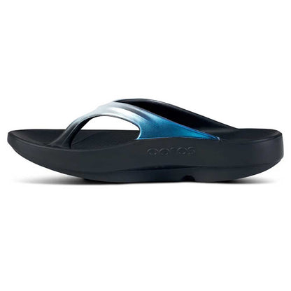 OOfos Women's OOlala Luxe Sandals - Frost - Regular