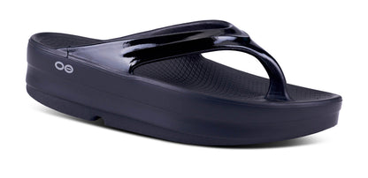 OOfos Women's OOmega OOlala Sandal - Black