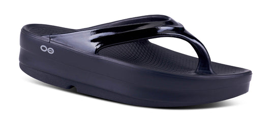 OOfos Women's OOmega OOlala Sandal - Black