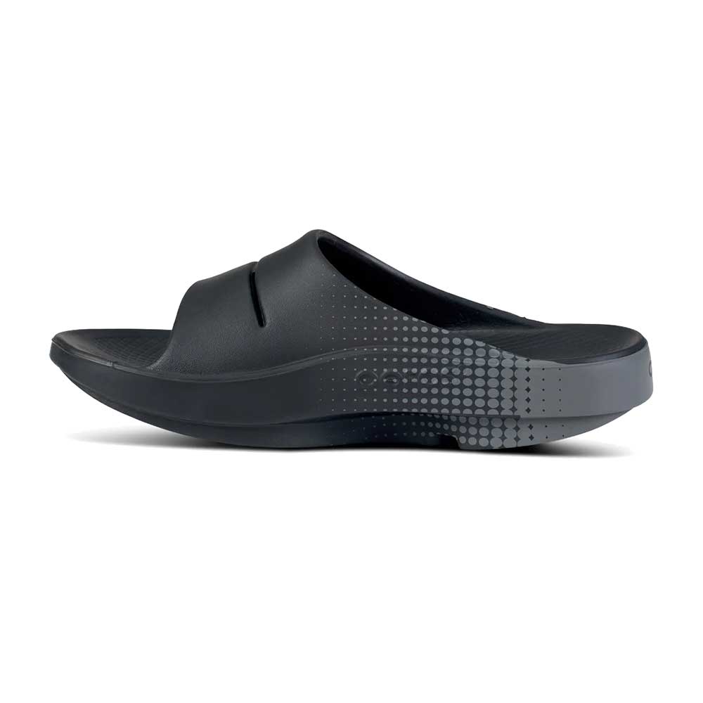 OOfos Ooahh Sport Slide - Matrix Black - Regular (D)