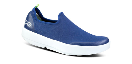 OOfos Women's OOmg EeZee Low Shoe - Navy