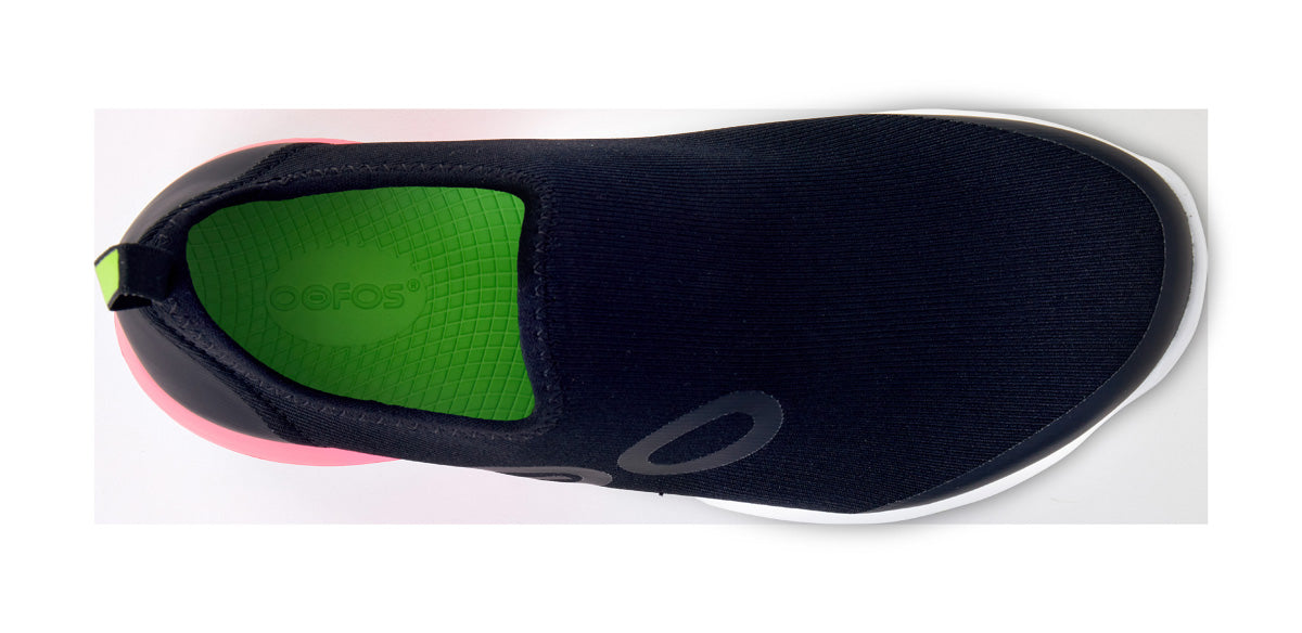 OOfos Women's OOmg Sport Low Shoe - Pink Fade
