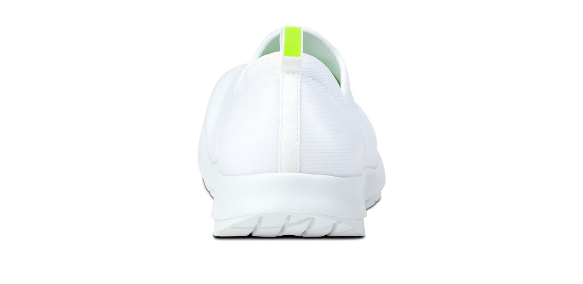 OOfos Women's OOmg Sport Low Shoe - White