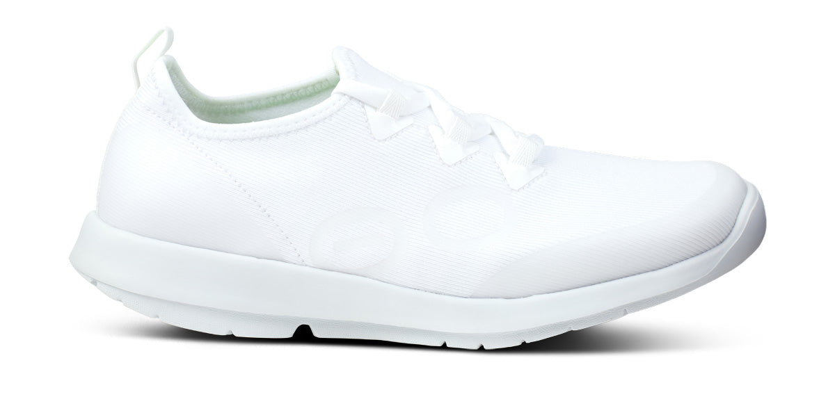 OOfos Women's OOmg Sport LS Low Shoe - White
