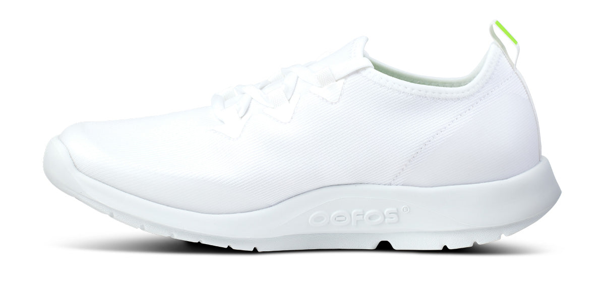 OOfos Women's OOmg Sport LS Low Shoe - White