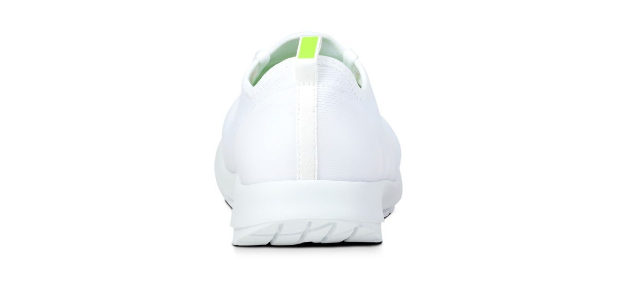 OOfos Women's OOmg Sport LS Low Shoe - White