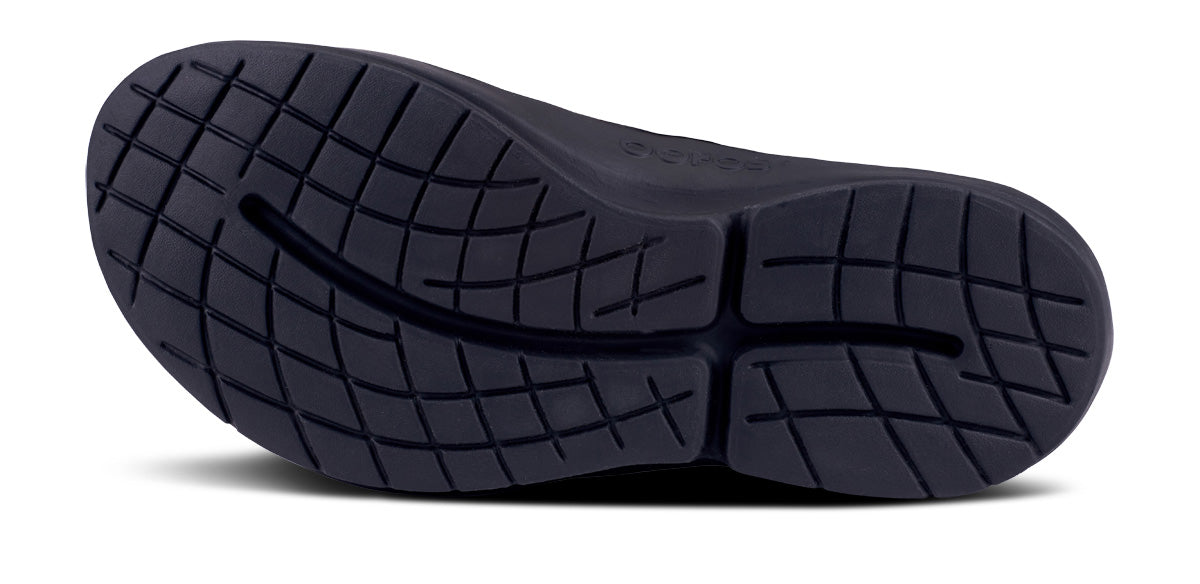 OOfos Men's OOmg EeZee Low Shoe - Black