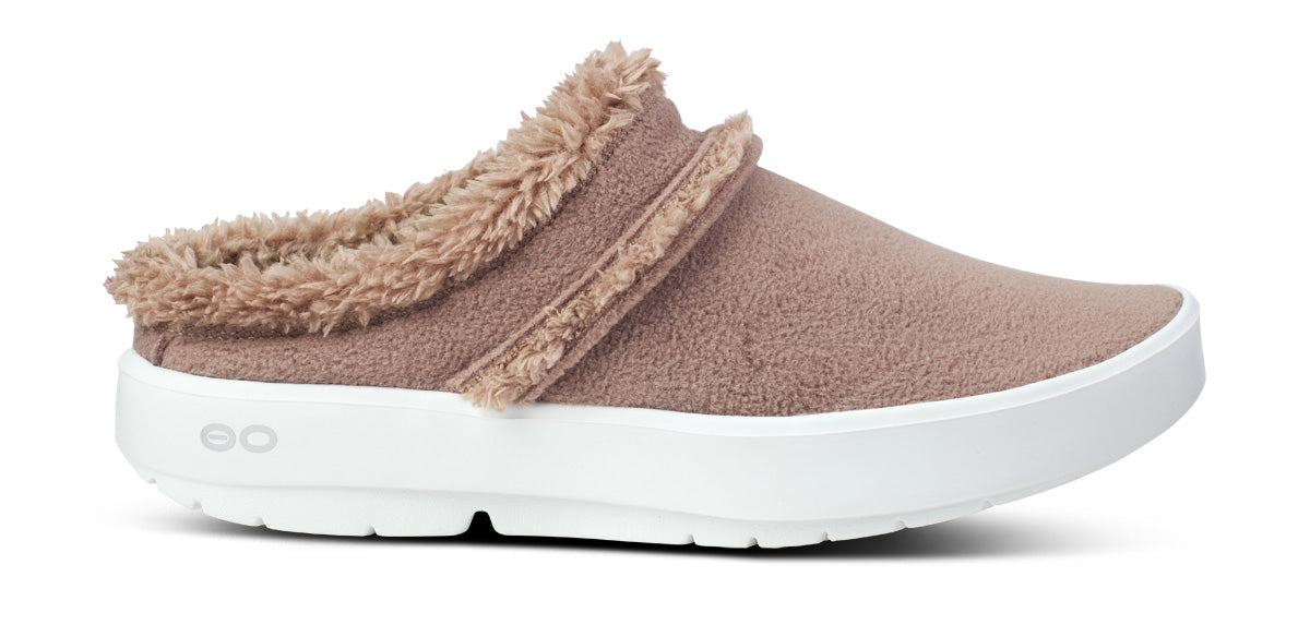 OOfos Women's OOcoozie Mule Shoe - Chocolate