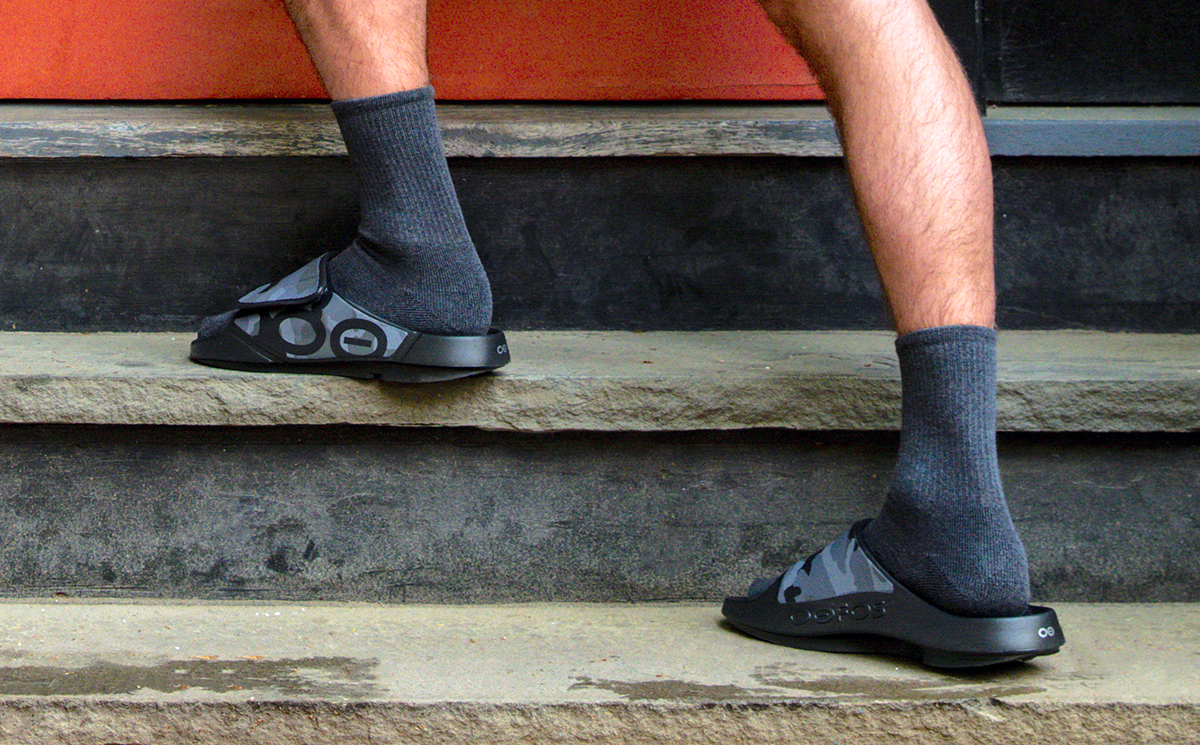 OOfos Men's OOahh Sport Flex Sandal - Black Camo