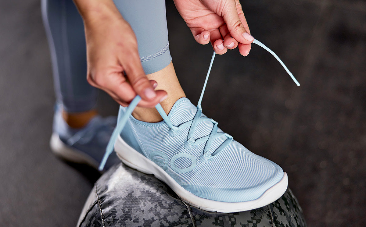 OOfos Women's OOmg Sport LS Low Shoe - Carolina Blue