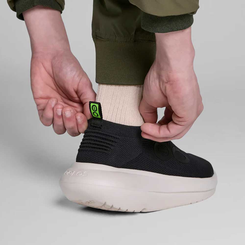 OOfos Men's OOmy Zen - Chalk/Black - Regular (D)