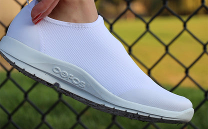 OOfos Women's OOmg Sport Low Shoe - White