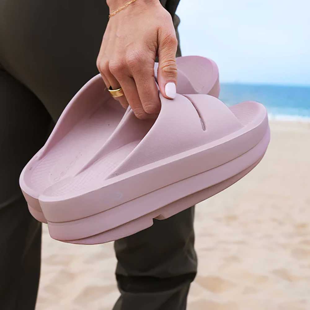 OOfos Women's Oomega Ooahh Sandal - Stardust - Regular (B)